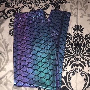holographic mermaid scale leggings
